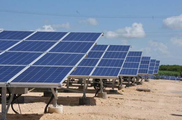🔆 La provincia de Matanzas continúa expandiendo su capacidad de generación de energía renovable con la construcción de un nuevo parque solar fotovoltaico. 

cubadebate.cu/noticias/2025/…
