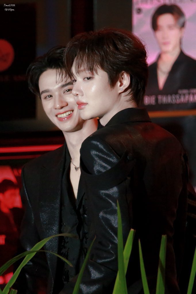 Vivianna130745's tweet image. พระเอกดูมันดิรักแฟนตัวเองมาก 😭💗