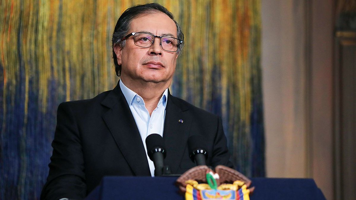 GermanRSenador's tweet photo. 🇨🇴🤔¿Es Gustavo Petro el PEOR PRESIDENTE de la historia de Colombia?

Si ❤️

No🔄

#GustavoPetro #FueraPetro @petrogustavo https://t.co/ZGcbDhl2Oz