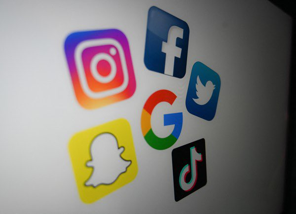 République tweet media