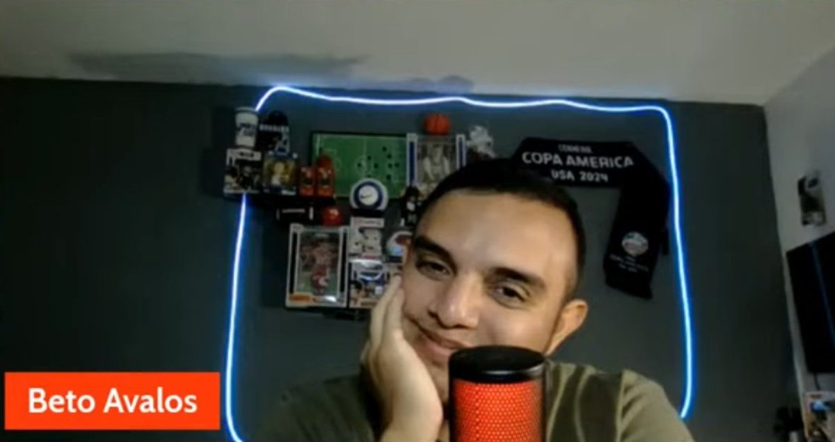 Esperando las disculpas del martes.
<a href="/Arbitraje_MX/">Comisión de Árbitros</a> <a href="/LigaBBVAMX/">Liga BBVA MX</a> <a href="/MikelArriolaP/">Mikel Arriola</a> <a href="/cantantearbitro/">El Cantante Guerrero</a>
<a href="/beto_avaloss/">Alberto Ávalos</a> llegan o no?