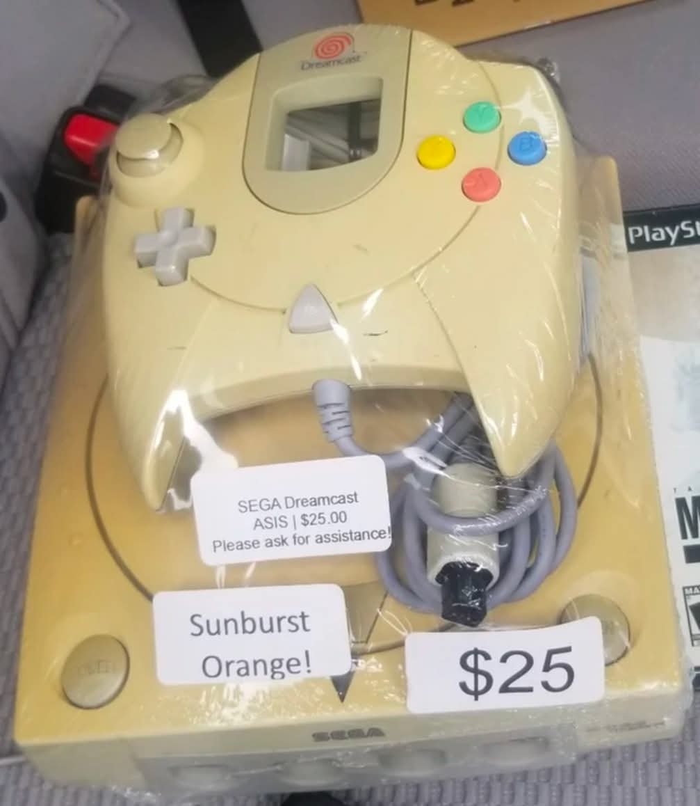 Anyone else got the sunburst orange edition...bargain though!