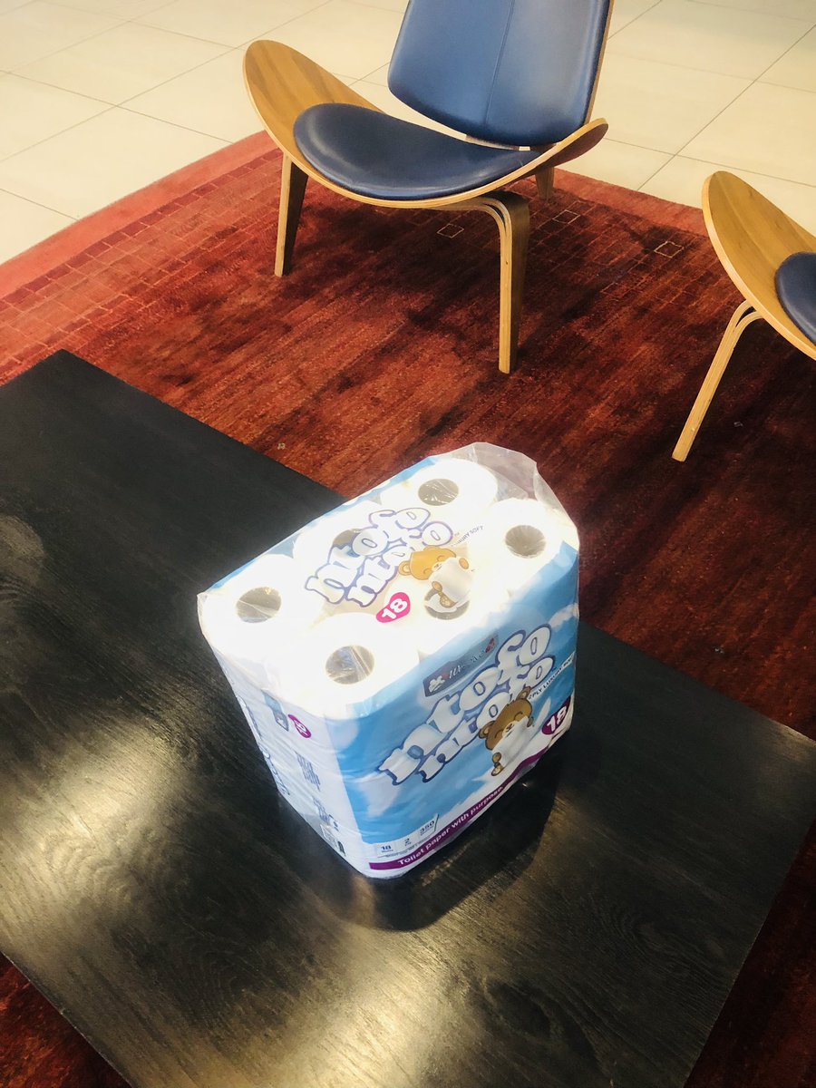 DameConcepts's tweet image. [NEW CLIENT] Today our new boss (client) Wesolve4X.co.za, the owner and manufacturer of Ntofo Ntofo, 2 Ply Luxury Tissue briefed us about their product! You wipe with this one, your ass Becomes Smooth #NtofoNtofoTissue  #NewClient