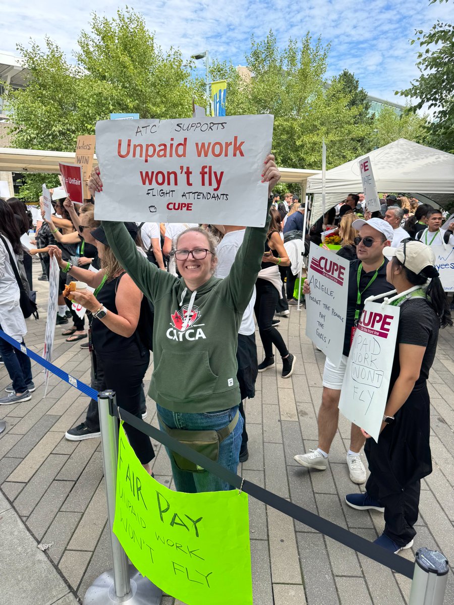Congratulations to CUPE and Mark Hancock
CATCA congratulates @CUPE National President Mark Hancock and the entire CUPE bargaining team on reaching a tentative agreement with Air Canada.
This deal represents an important step forward for flight attendants who have shown incredible