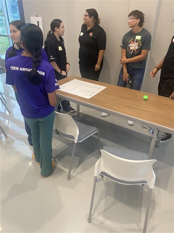 idream_sa's tweet photo. Teen Ambassadors woke up bright &amp; early this past Saturday to attend Search Institute's Youth Lead Workshop.😁 They were able to connect with one another &amp; find ways to build on to their leadership skills to become an even stronger leader in their schools &amp; in their communities! https://t.co/HYKjLeML54