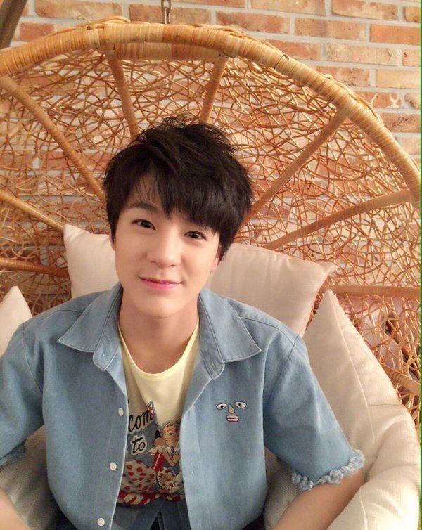 matcha__girl00's tweet photo. Happy 9th introduction debut anniversary, Lee Jeno🐶💙 I hope you are always healthy and surrounded by lots of love and happiness🫶🏻🫶🏻

JENO IN 9OLDEN SUMMER
#9Yearswith_JENO
#우리_오래가요_제노야 https://t.co/UVOCBpceOz