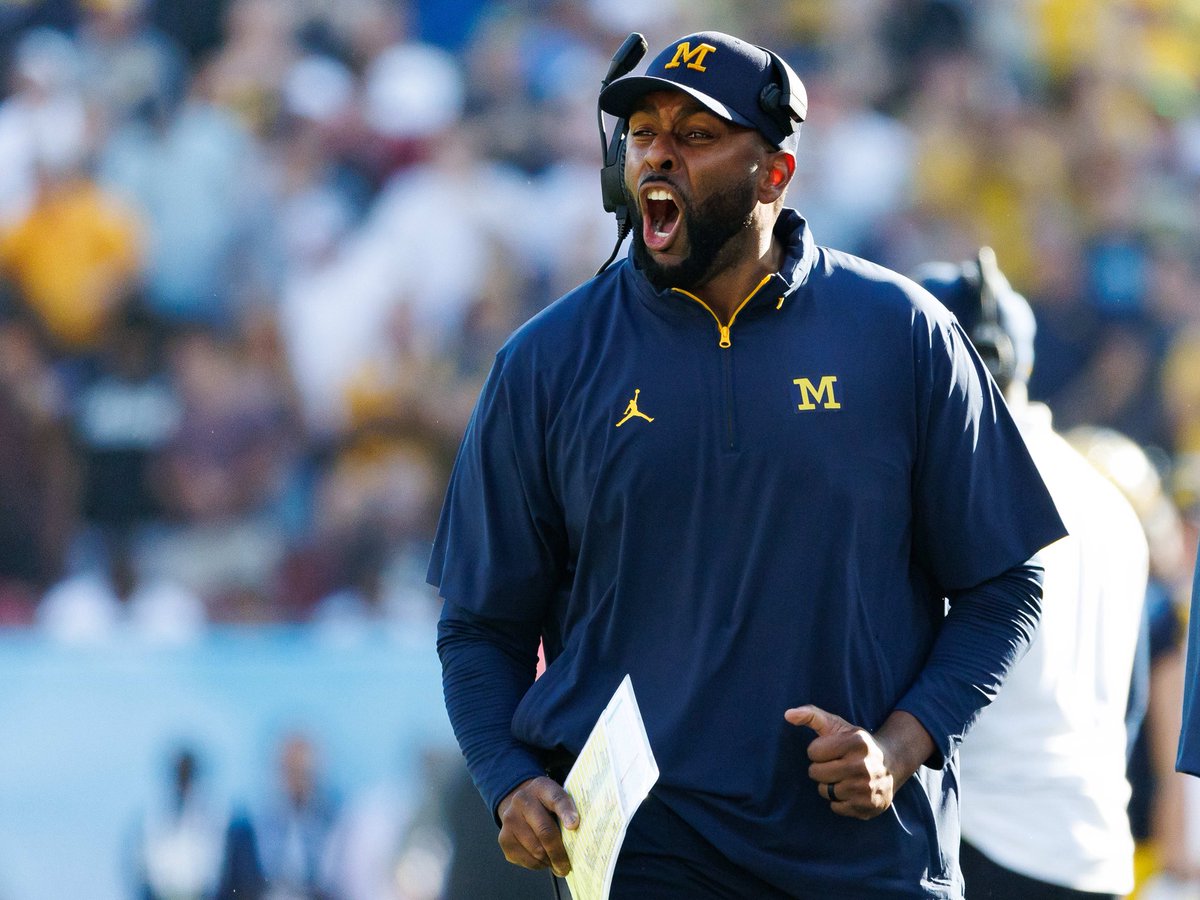 Michigan recruiting since Sherrone Moore took over:

• Landed #1 Recruit Bryce Underwood (5⭐️)
• Landed #1 RB Savion Hiter (5⭐️)
• Landed #2 OT Andrew Babalola (5⭐️)
• Landed #5 Edge Carter Meadows (5⭐️)

Welcome to the Sherrone Moore era.