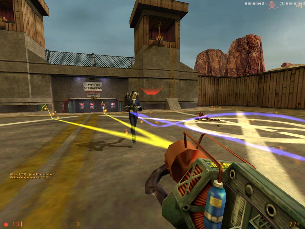 Conexcu7's tweet photo. Half Life. A los ciber los hicimos de oro gracias a este juego... No era el shooter mas realista pero si el mas divertido de jugar era un todos contra todos y siempre el mapa del bunker y la cosa es que nunca te cansabas. Además tenia mods bastante interesantes. https://t.co/J8eW6WL0FA