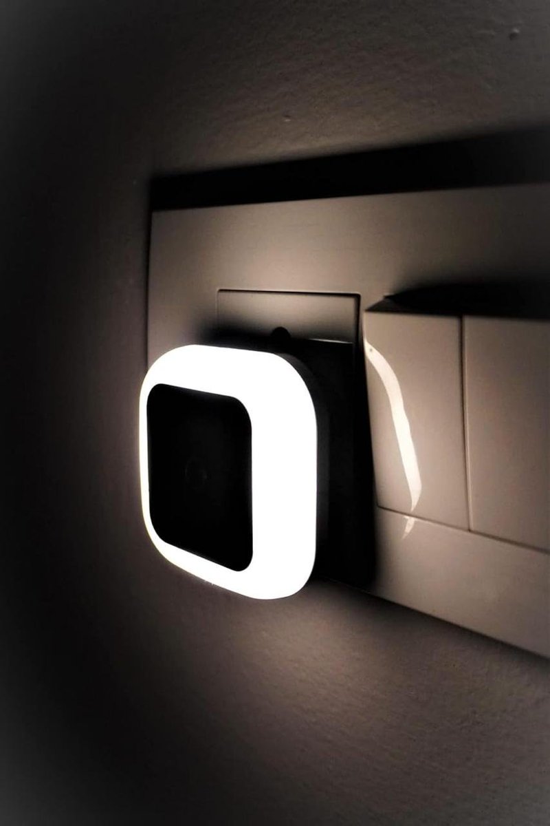 TechyBoostDeals's tweet image. HOARD 0.5W LED Plug-in Smart Night Lamp with Automatic Sensor @ ₹263

Buy link :amzn.to/4lwsazz

✅Apply 2% coupon

#Amazon #NightLamp #Lighting