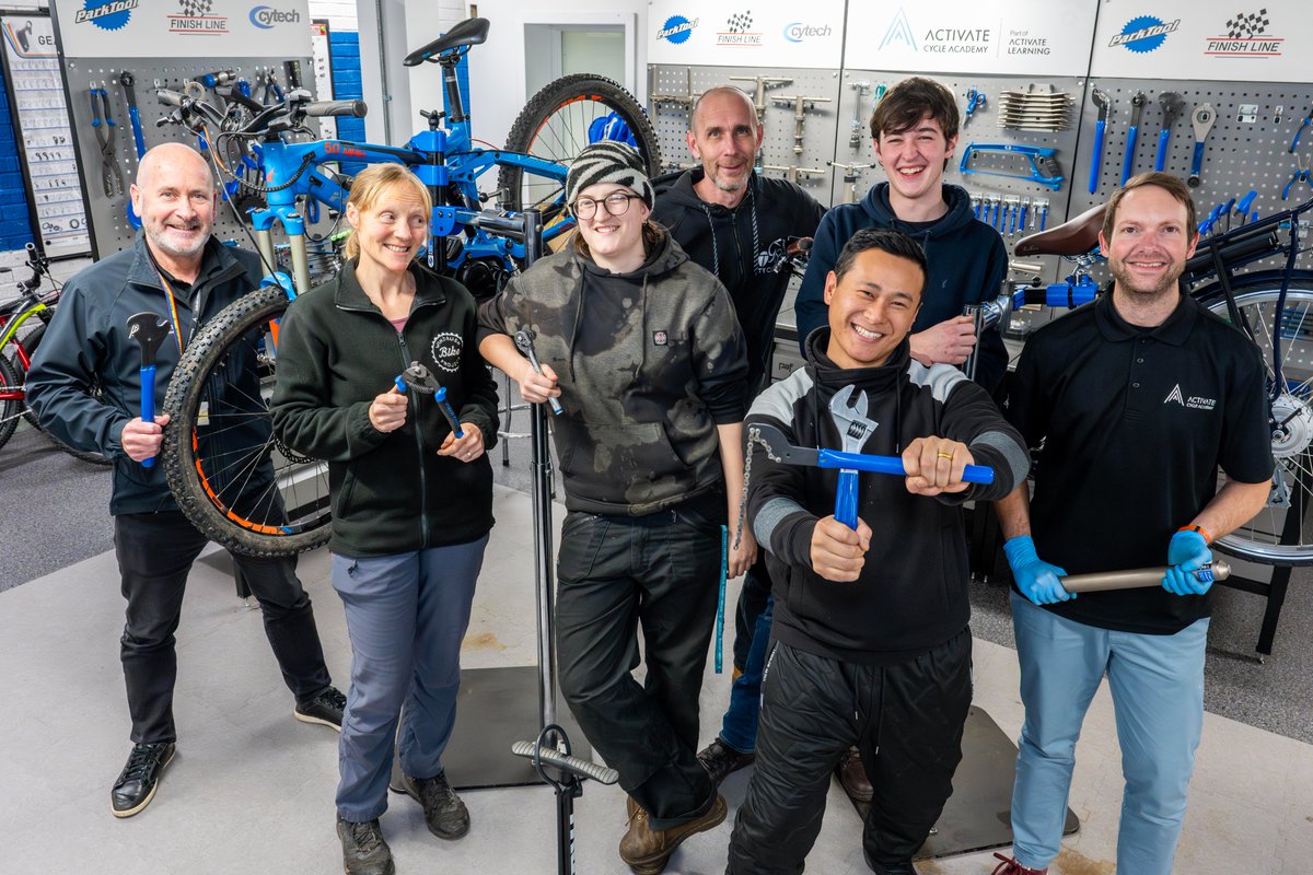 Enterprise Oxfordshire Skills (@eoxskills) on Twitter photo Tender opportunities (Phase 3) are now available for Lab Technician, Construction Safety & Prison Leaver (Green Construction) Skills Bootcamps for Oxfordshire, as part of Wave 6 of the <a href="/educationgovuk/">Department for Education</a> Skills Bootcamps programme. 
Deadline: 22 Sept, 11:00
enterpriseoxfordshireskills.com/skillsbootcamp… Tender opportunities (Phase 3) are now available for Lab Technician, Construction Safety & Prison Leaver (Green Construction) Skills Bootcamps for Oxfordshire, as part of Wave 6 of the <a href="/educationgovuk/">Department for Education</a> Skills Bootcamps programme. 
Deadline: 22 Sept, 11:00
enterpriseoxfordshireskills.com/skillsbootcamp…