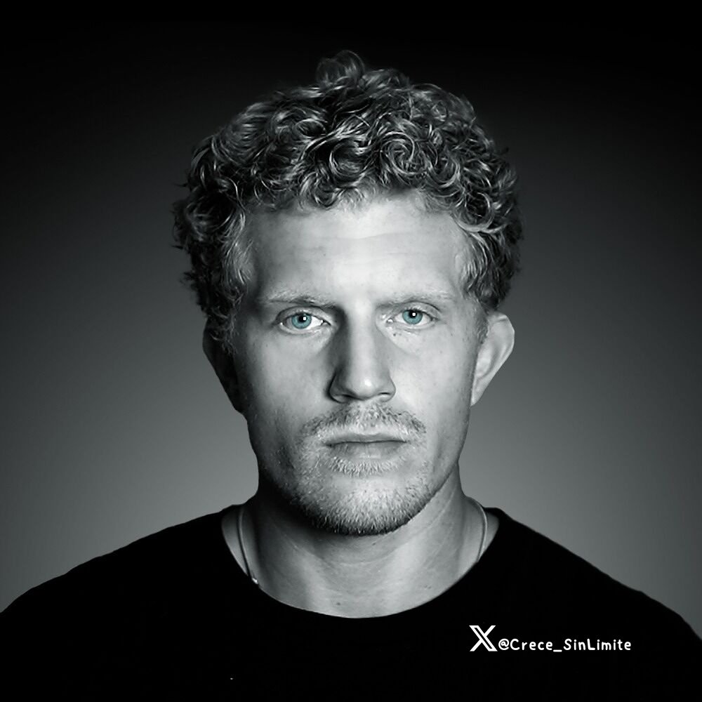 El dios de la productividad:

Dan Koe.

Gana cada vez más dinero trabajando menos.

Aquí sus enseñanzas sobre cómo crear una vida plena y de satisfacción: