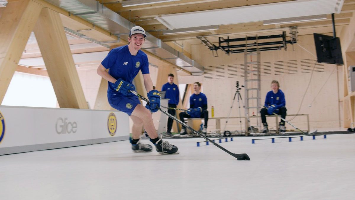 Synthetic Ice for Hockey Anytime
Imagine hockey anywhere, anyplace, anytime. Glice synthetic ice makes happen, in any kind of weather. #Hockey #IceRink #ODR #PondHockey CrossIceHockey.com/glice-syntheti…