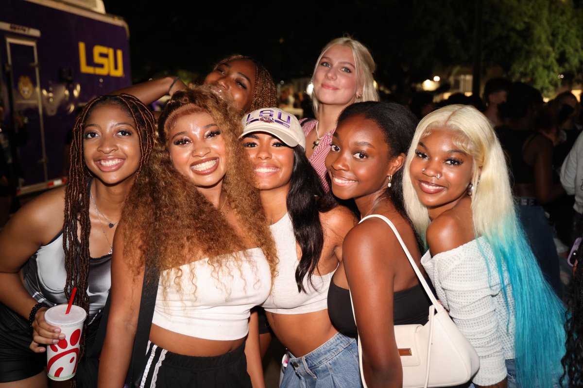 LSU Residential Life tweet media