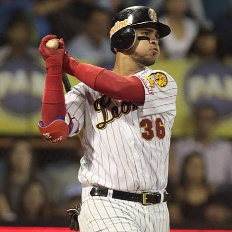 LegionCaraquist's tweet photo. ✅️ Hoy en nuestra sección "Qué Rápido Pasó el Tiempo", tenemos a Félix Pérez. Pelotero cubano que jugó con los Leones del Caracas por 5 campañas. Recordado siempre por su apego a la divisa, por su ofensiva y defensiva. 31 HR, 60 dobles, 147 CI y .308 de AVG. Guante de oro 14-15 https://t.co/knOMEN5a5x