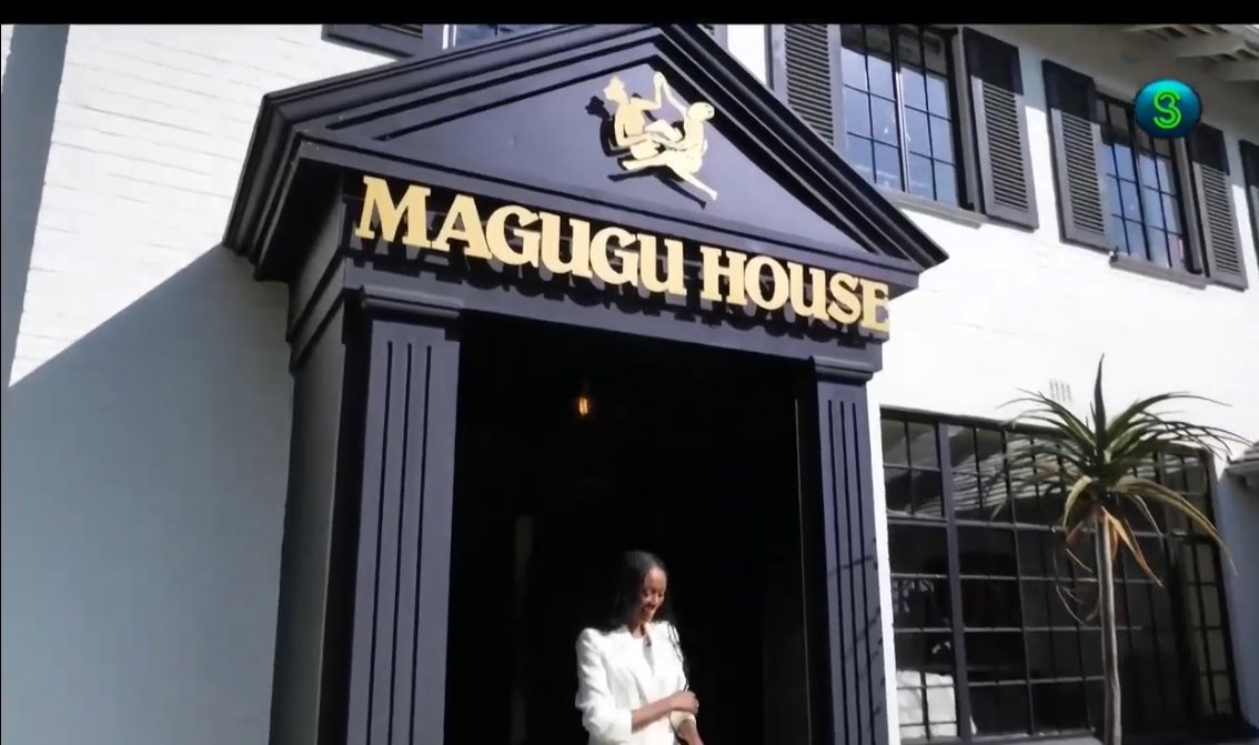 tswana_gent's tweet image. An international local Model for 2 decades in the game🙂‍↕️ Tune in live on S3 as Joëlle Kayembe takes through her journey ❤️‍🔥 she was surrounded by people who kepther going and were supportive 🤏🏾#AfternoonExpress #PEPHOMEExpress