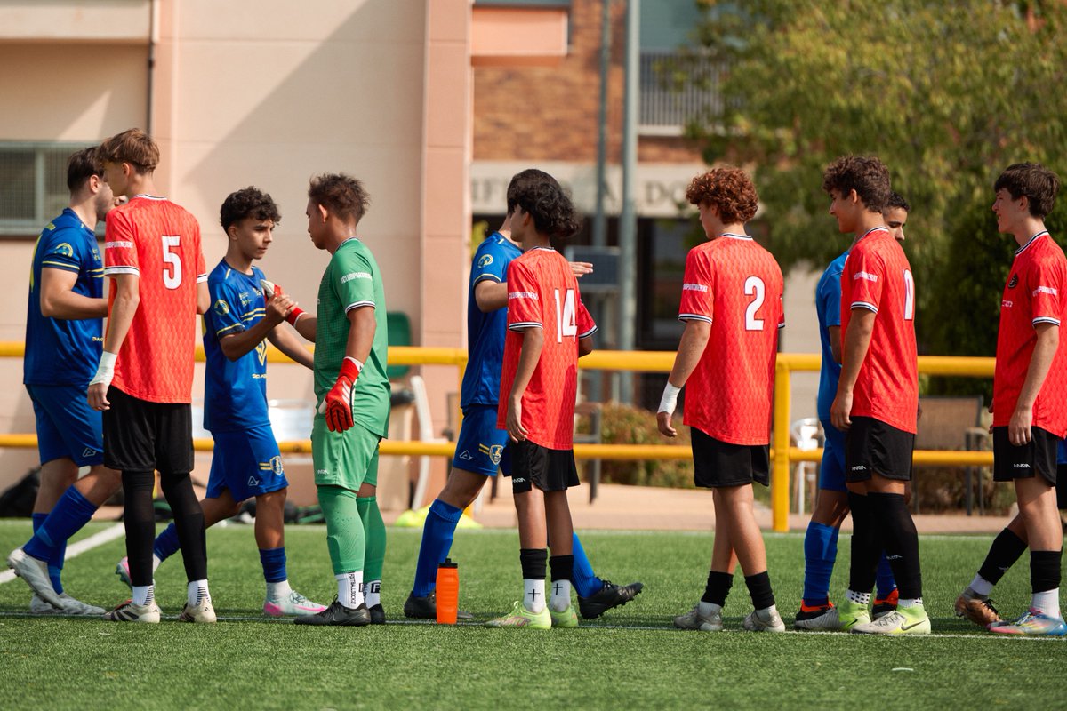 inspiresportNA's tweet photo. Game #2! More match action for the @soccerdotcom #ClubPartnerXI boys! 📸 ⚽️ https://t.co/VBB54q7gta