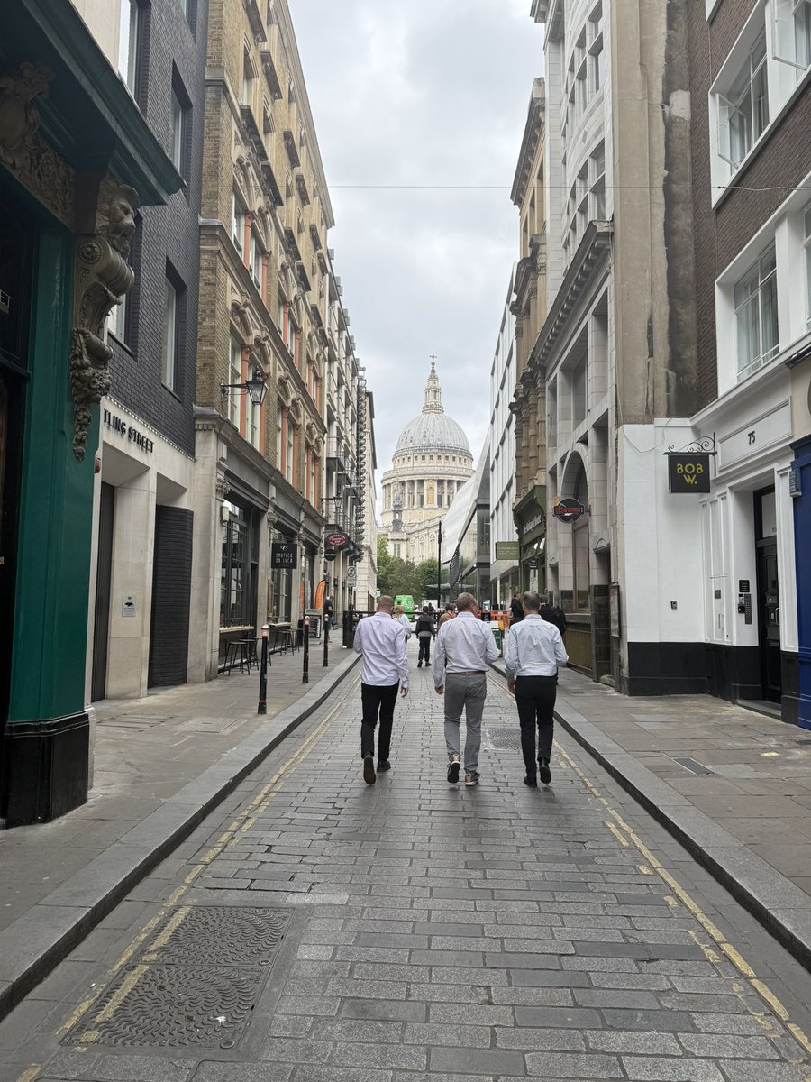 I love a breakfast walk out around London