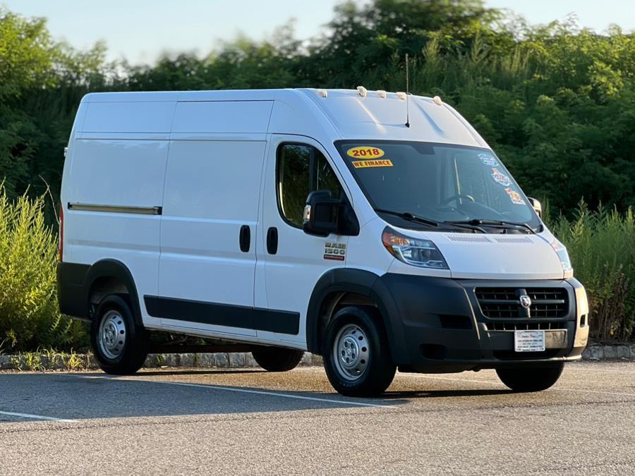 CommercialTruck's tweet image. 🚚💼 Haul it all with this Used 2018 Ram ProMaster Cargo Van — 1500 High Roof, 136" WB, ready for work! $15,989 | 135K miles | Paterson, NJ 👉 brnw.ch/21wV28H

#CargoVan #WorkVan #RamProMaster #VanLife #CommercialTruckTrader #BuySellResearch