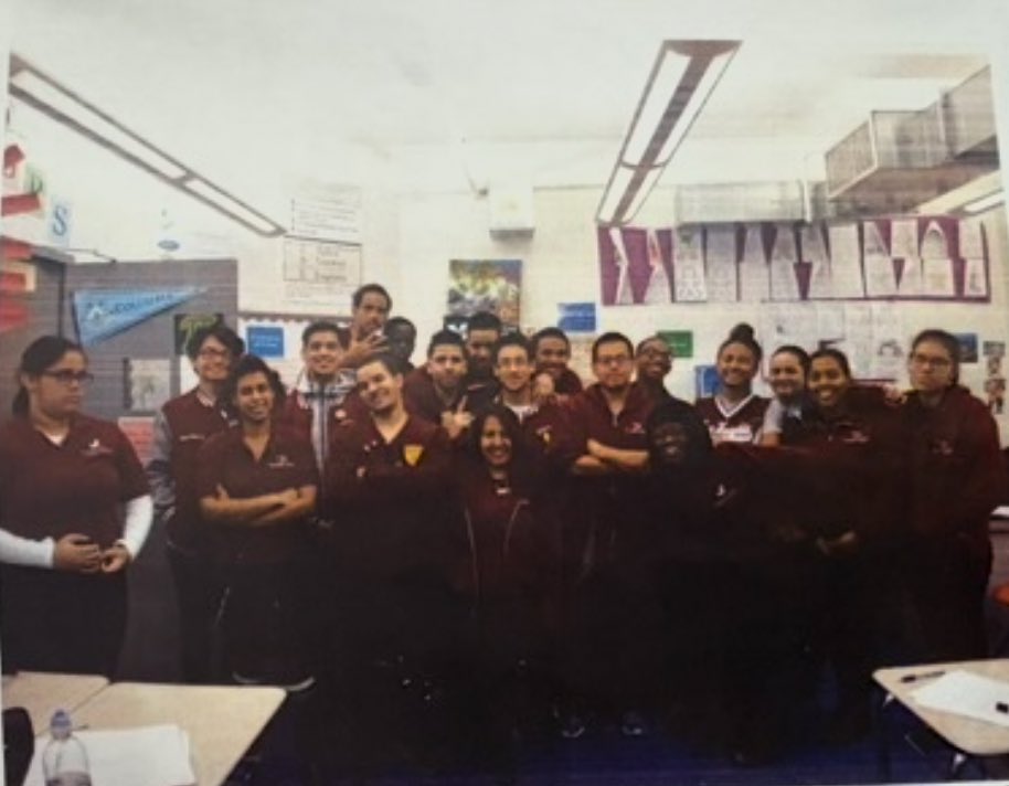 collinsnyc's tweet image. The third chapter of my teaching story led me to Manhattan. I became a #teacher @NewHeightsACS.  From the very beginning I taught #APCalc (BC my 1st year, AB subsequent years). I love teaching that class, and it was a privilege always to teach the top #STEM students. #Iteachmath