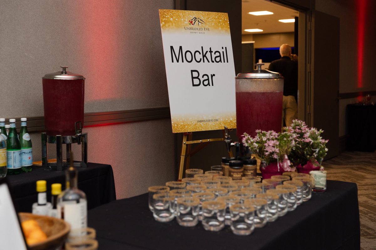 Unbridled_Eve's tweet image. From cocktails to mocktails, every guest found a reason to cheers. 🥂 Our specialty Mocktail Bar kept the celebration flowing for all!

#UnbridledEve #UE25 #Mocktails #zeroproof