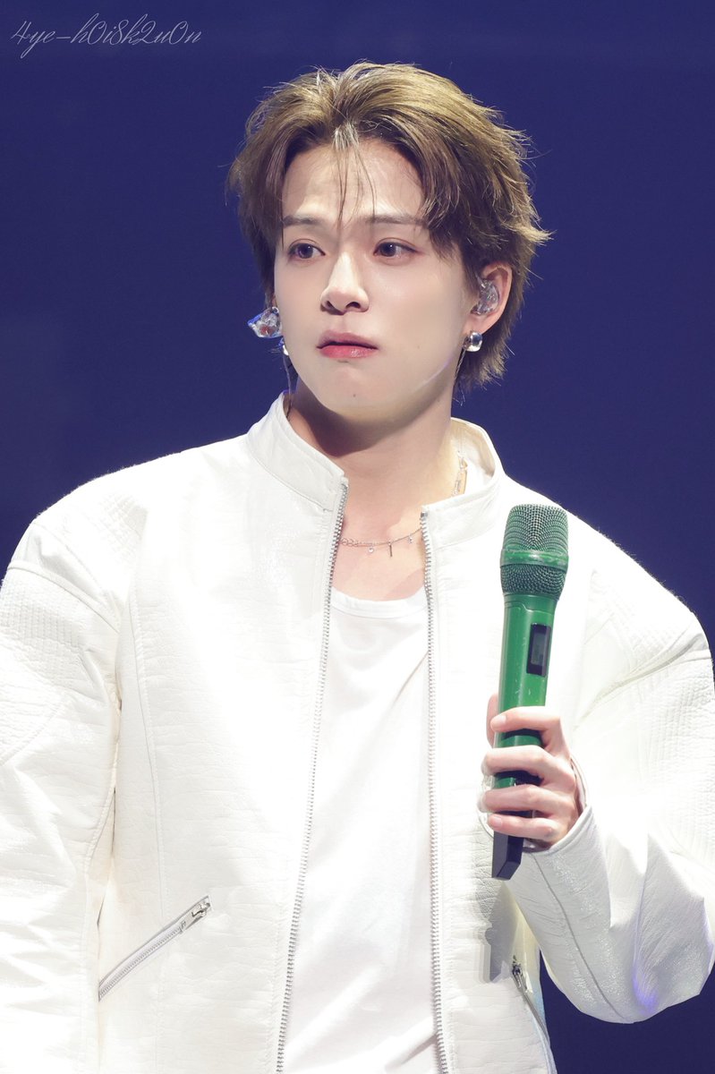 ASAHI BIRTHDAY 🎉
#Asahi24thSeasonOfLove
#오렌지로_물들어가는_사히생일
#花が咲くように微笑む朝光の日
#아사히 #ASAHI #あさひ #TREASURE #트레저 #アサヒ