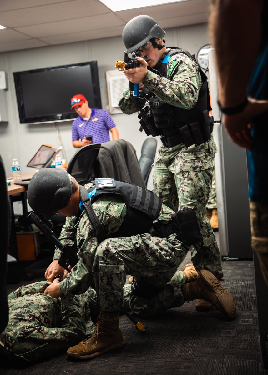 🚨 Exercise, Exercise, Exercise 🚨
Naval Station Mayport conducted an Active Shooter Drill today. This was a planned training event with no actual threat. Drills like this strengthen our force protection readiness &amp; keep our community safe.
#Mayport #MissionReady
📸MC1 Vinson
