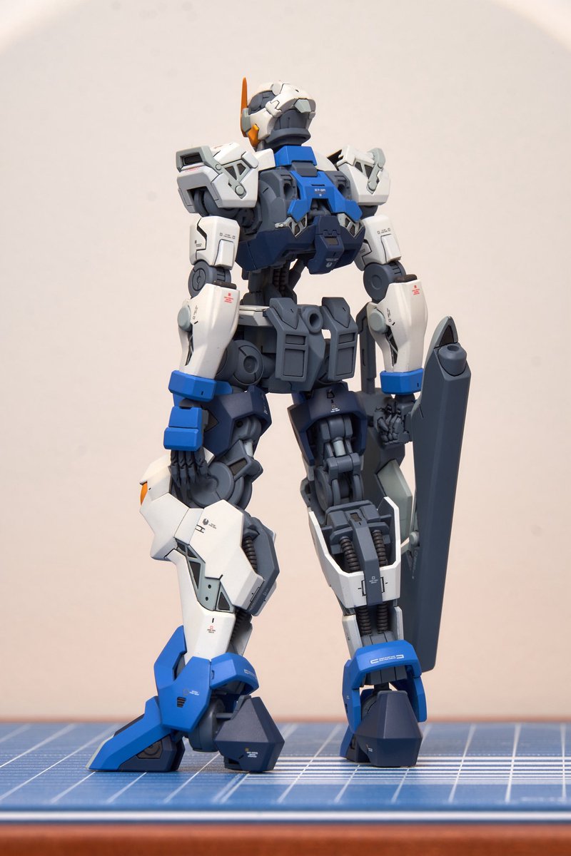 Nanachi__nna's tweet photo. 🥚 HGIBO ASW-G-71 Gundam Dantalion
/ 本體完成吶～！

做起來很痛苦 _(:з」∠)_

#g_tekketsu 
#gundam https://t.co/JDpVKIsgkd