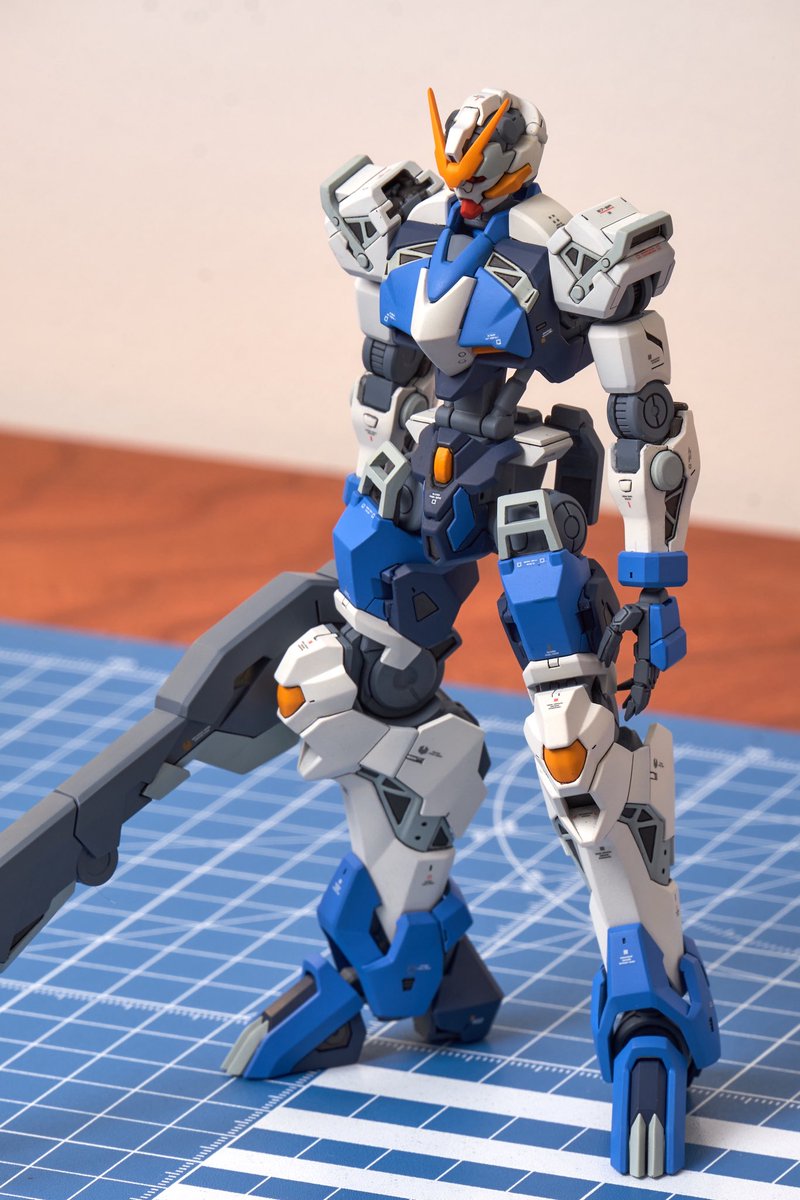 Nanachi__nna's tweet photo. 🥚 HGIBO ASW-G-71 Gundam Dantalion
/ 本體完成吶～！

做起來很痛苦 _(:з」∠)_

#g_tekketsu 
#gundam https://t.co/JDpVKIsgkd