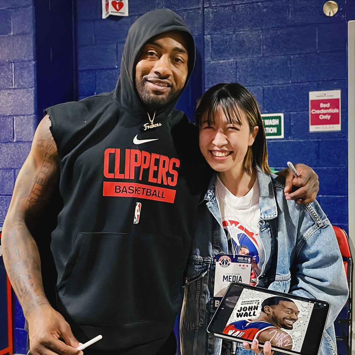 mqdiner's tweet image. 私の部屋にはずーっとウォールのポスターを飾っているよ
NBAの魅力を教えてくれてありがとう
My buddy @JohnWall ❤️🤞🏾🌟
#DCFamily