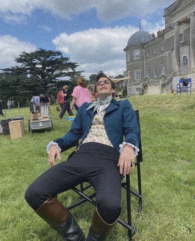 _thompsoncloud's tweet image. 🩵
•
•
•
•
•
•
•
#lukethompson #alittlelife #benedictbridgerton #bridgerton 
#fanpage