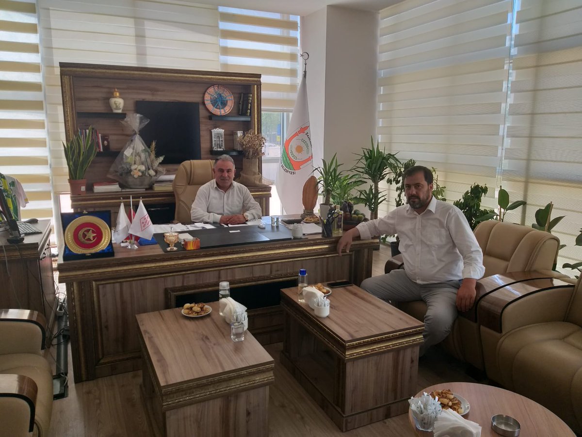 peltek_faruk's tweet photo. #Şanlıurfa halkı için !
Birlikte mücadele ettiğimiz.
#Değişimin: Mimari olan @BilalTekatli63 'Kardeşime #BELTUR 
Genel Müdürlüğü"nün Hayırlı olması Temenni'siyle Tebrik eder
Başarılarının devamını dilerim
@sanliurfabeltur @ahmetcelikten1 @Mahmut1Demir @sanliurfatso https://t.co/fYYDFVPU6G