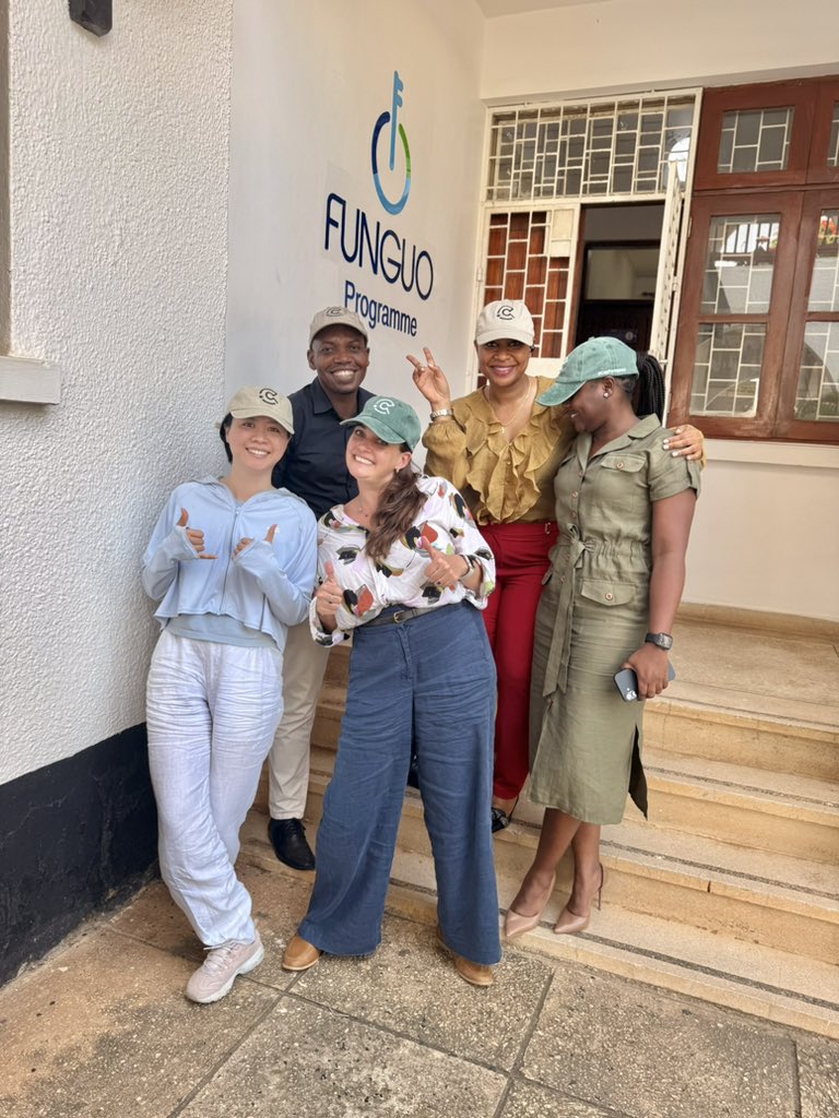 Positivenga1's tweet photo. 3 months ago i launched #CapForImpact which sell branded stylish caps and donates 20% of the profit to fund girl's education in 🇹🇿.

So far; 200+ Caps sold, funded 4 students and yesterday we were excited to have the @Funguo_Tz team join the movement by buying a number of caps. https://t.co/0nDuBzFsNP