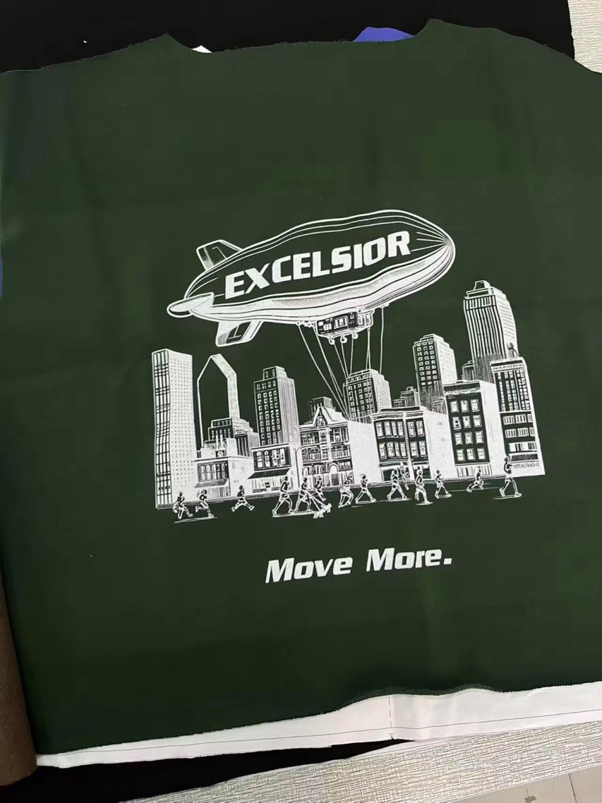 New samples arriving soon 👀 What colors do you want to see next for the Skyline Hoodie?