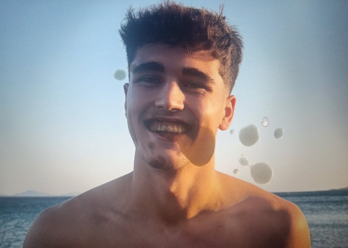 Mi primer tributo, y espero que no el último. Si tenéis alguna petición podéis hablarme 💦