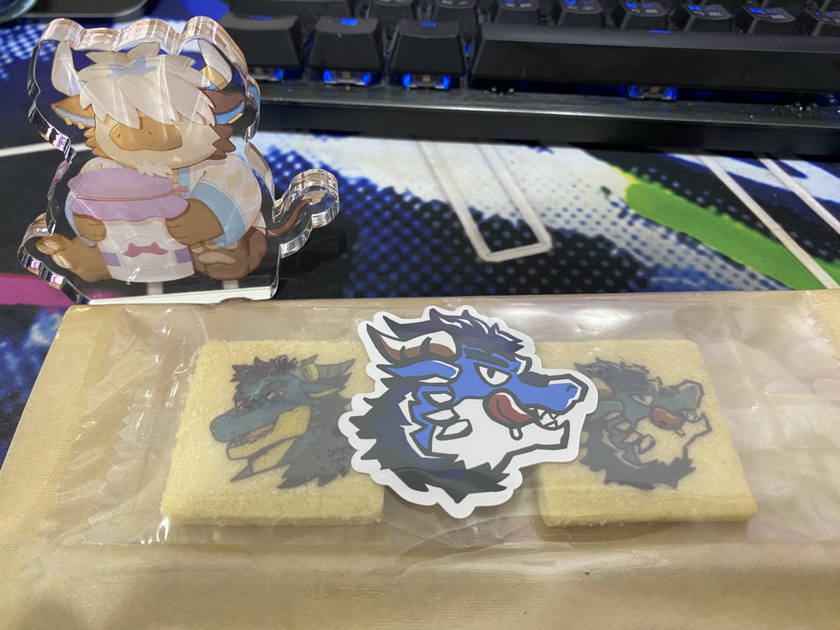 Happy Birthday to <a href="/LamIan7044/">藍琰 LamIan</a> !!!🎂🎂🎂
#HBDLamian 
#焰虎叫我這麼做的
#焰虎是這一切的亂源