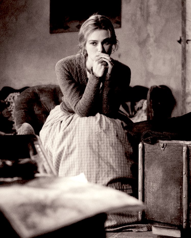 “İnsanoğlu böyle geçicidir. Kendi varlığına en çok inandığı, sevdiklerinin anılarında ve kalplerinde derin izler bıraktığını sandığı yerlerde bile hızla silinip gider.”

Goethe/ Genç Werther’in Acıları