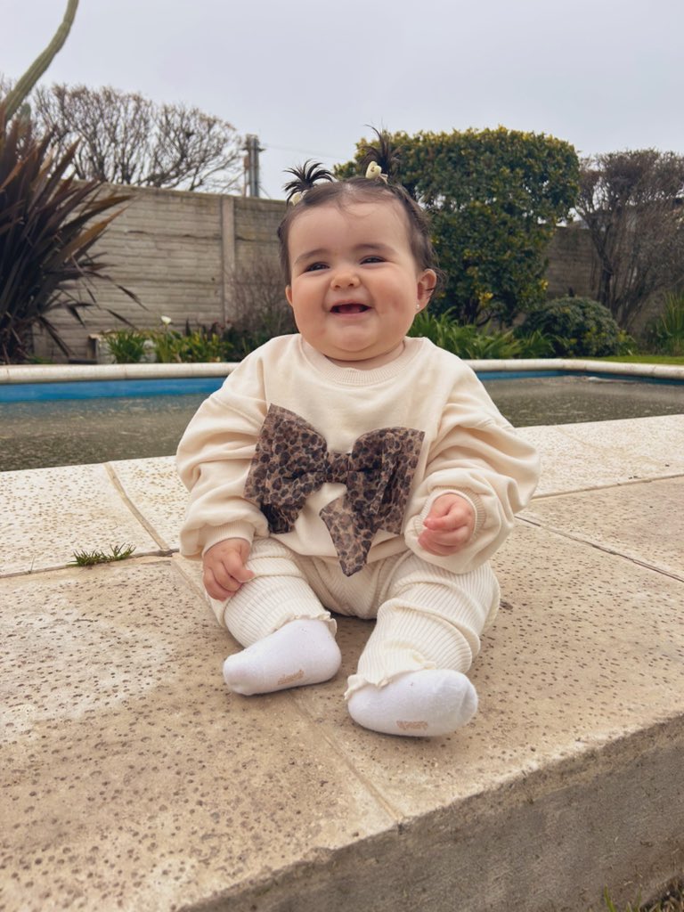 Merbuffone's tweet photo. Francisca, 9kg de amor 💖 https://t.co/6hQLOOKAm4