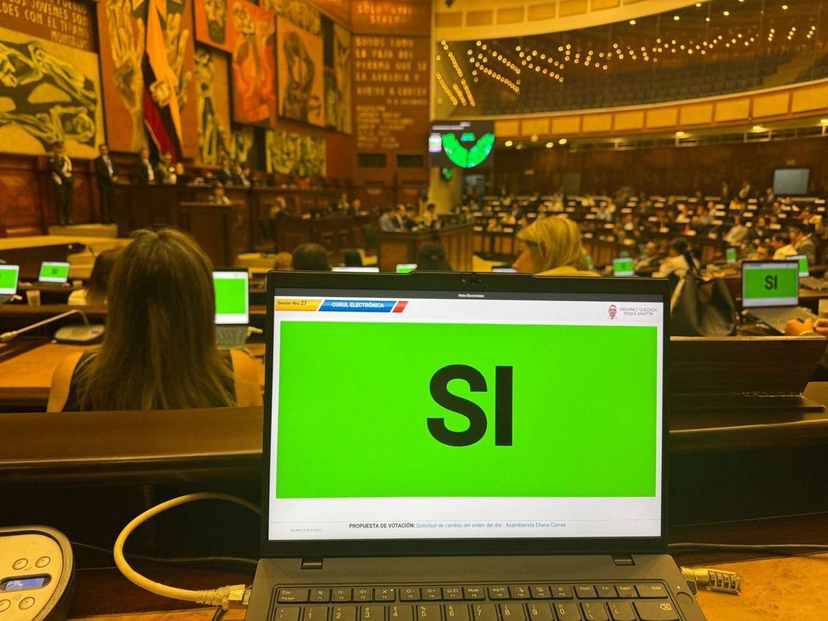 RoqueOrdonezEc's tweet photo. 🚨 La salud pública agoniza y el pueblo exige respuestas. 

Apoyamos el pedido de @elianacorreaec para cambiar el orden del día y exigir que se declare la emergencia del sistema de salud. 

No más abandono en hospitales ni vidas en riesgo. Es momento de actuar con responsabilidad, justicia y humanidad.

Es un tema vital para nosotros y desmayaremos en exigir respuesta inmediatas y oportunas.

#BancadaCiudadana
#LaSaludNoPuedeEsperar

@BancadaRC5