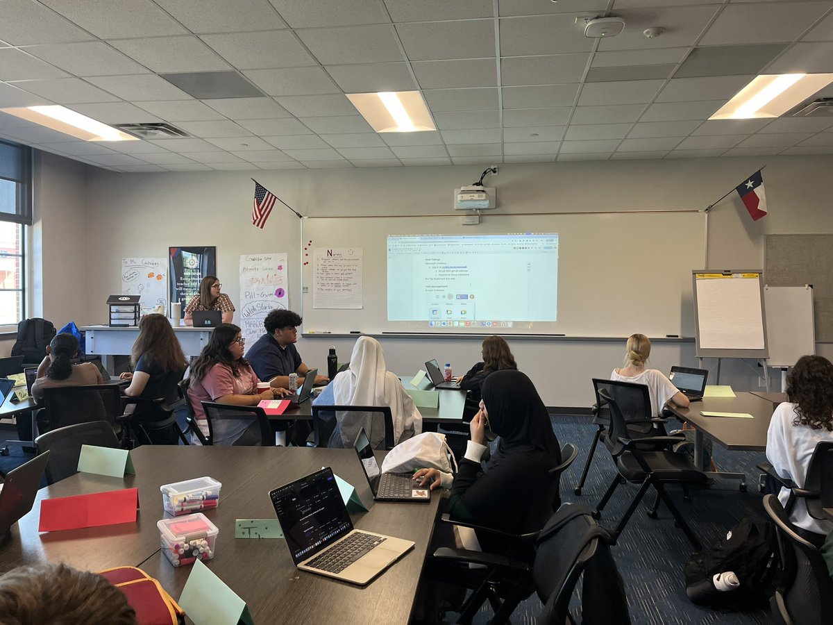 RISD iTeam (@risditeam) on Twitter photo This morning <a href="/MrsAshleyBryan/">Ashley Bryan</a> & <a href="/_MrsTHernandez/">Tania Hernandez</a> showed ptech students frequently used tech tools & shared tech tips for taking classes at Richland college this year. #RISDDreamBig This morning <a href="/MrsAshleyBryan/">Ashley Bryan</a> & <a href="/_MrsTHernandez/">Tania Hernandez</a> showed ptech students frequently used tech tools & shared tech tips for taking classes at Richland college this year. #RISDDreamBig