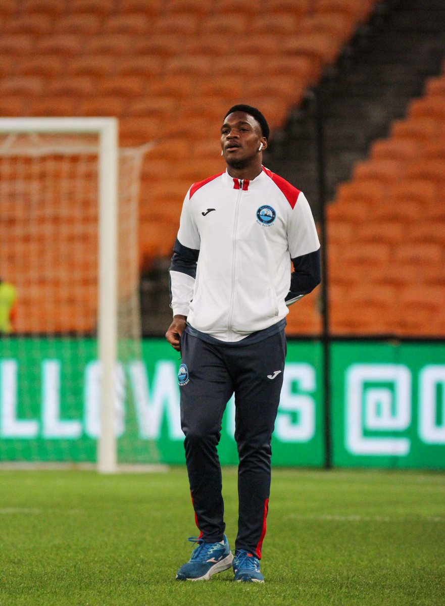 🏟 Pitch Inspection ✅️

🏆 #BetwayPremiership 
🆚 Kaizer Chiefs FC 
📍 FNB Stadium
🕑 19:30
📺 SS PSL 

#PhakweGas 
#AquelleViv 
#CaféGym 
#NatalRichBoyZ