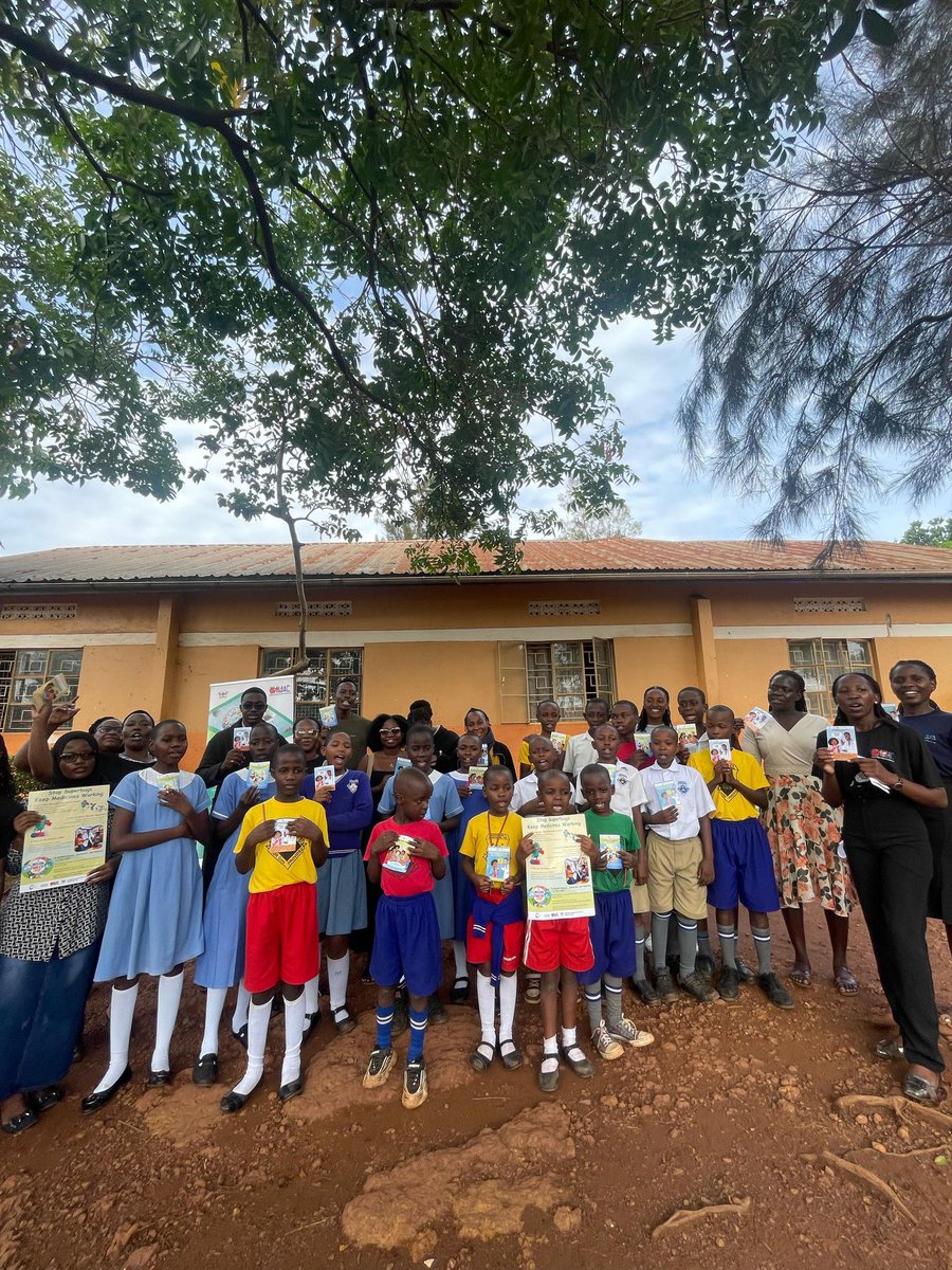 Rotaract_MUK's tweet image. *Wash Wash Wash!*🤩 Our team visited Makerere Primary School for the WASH project! We: ✨Donated a water tank 💧✨Taught kids about antimicrobial resistance 🦠 ✨Paid fees for 3 kids in need .Thrilled to make a difference ✨ #ItsTimeToJoinRotaract #QualityEducation #SDGs #Youth