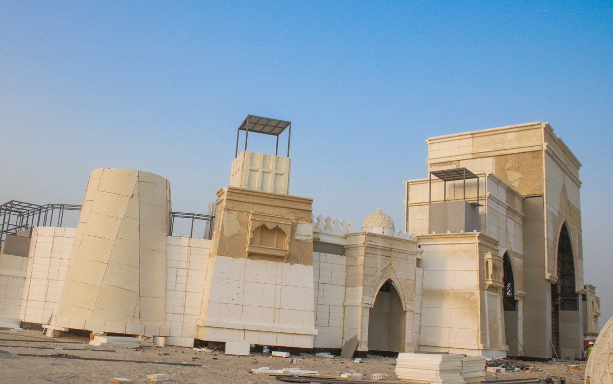 SaudiProject's tweet photo. أعمال تنفيذ مشروع #المدينة_العالمية في الدمام، والذي يقام على مساحة 600 ألف متر مربع، ويضم أجنحة لـ16 دولة ومطاعم وسوقًا عائمًا، ومسرحًا بسعة 10 آلاف مقعد، ومنطقة للألعاب، باستثمار يصل إلى 650 مليون ريال https://t.co/UaFIavtY5c