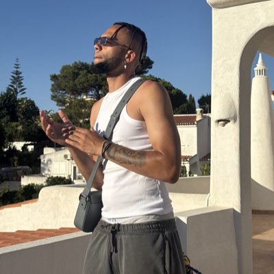 JaniGriffith20's tweet photo. #NewProfilePic https://t.co/Il2QpAt9SY