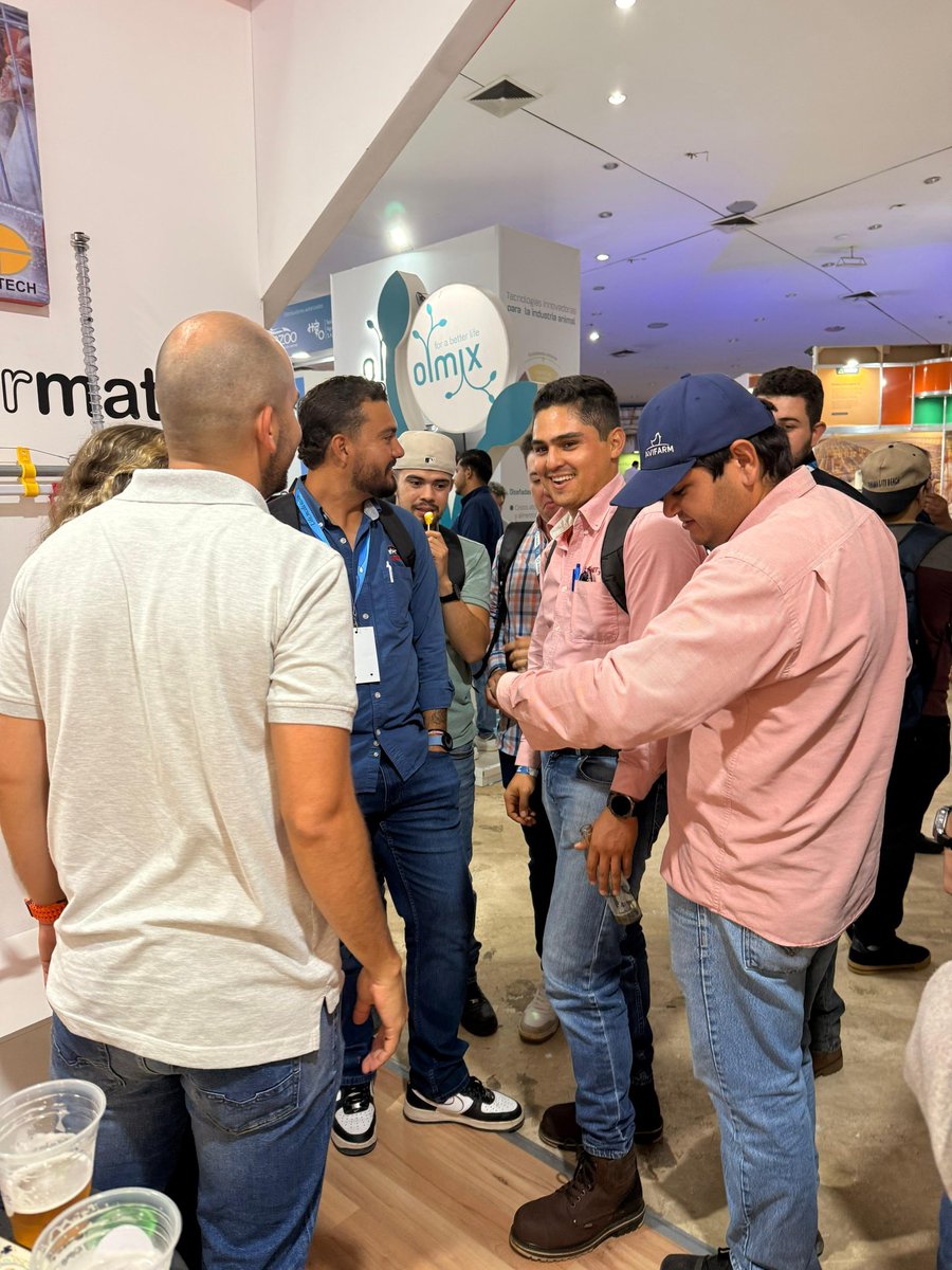 AsimetrixINC's tweet photo. AVECAO 2025 fue más que una feria. 

Fue un espacio para escuchar, conectar y crecer con quienes están transformando el campo.

Gracias a JAT por ser parte de este camino. https://t.co/4b8Tc1lwIM
