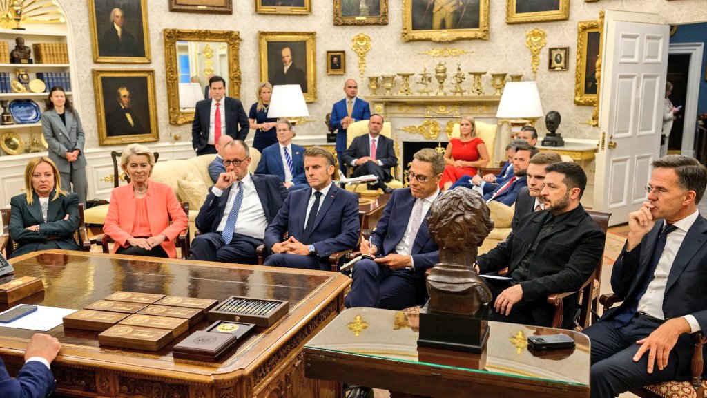 Amerika’nın gücü masada! #Trump, Avrupa liderlerine '100 milyar $’lık Amerikan silahı alın, #Ukrayna savaşını bitireyim' mesajı veriyor.

Güç budur işte...