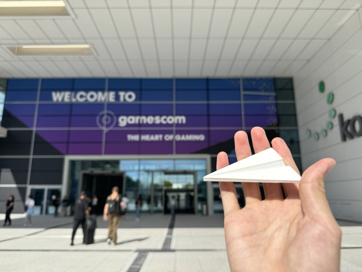 UrbanFox tweet media