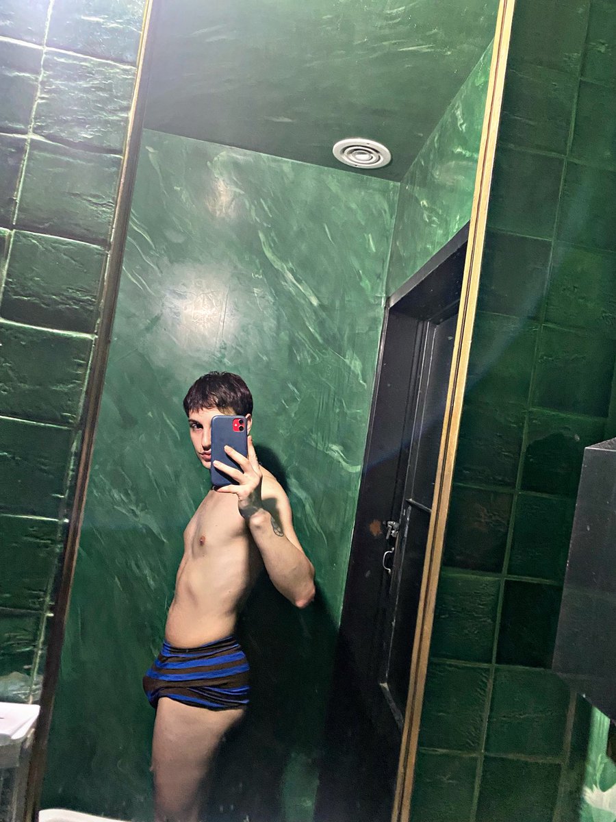 milk-shooting n🔞 tweet media