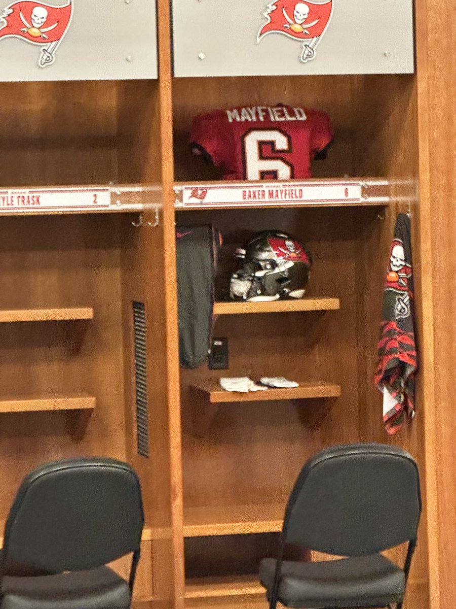 iblinks's tweet image. A few more photos and a video.