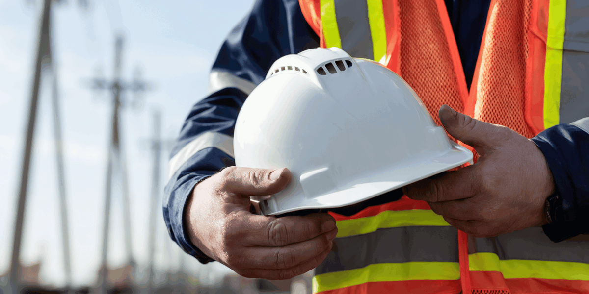 daviegaines's tweet photo. Safety Isn’t Optional: A Veteran’s Perspective #construction #constructionindustry #workplacesafety #safety #skilledtrades

https://t.co/OZbnEsqbKs https://t.co/mzB1VJdxAC