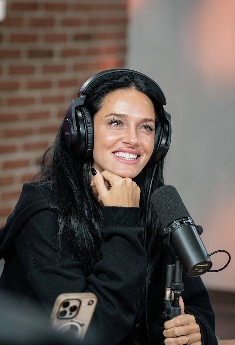 es tan linda😍
ph: <a href="/detoxoriana/">sof ᵕ̈</a> 🫶🏻